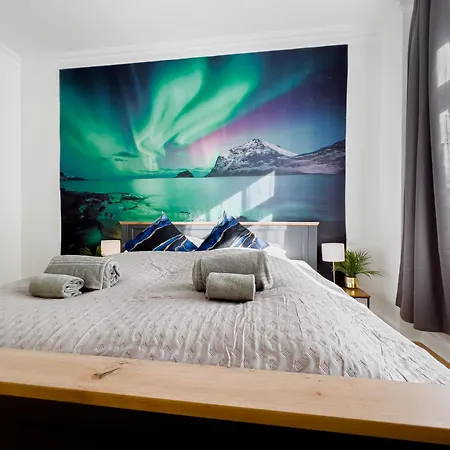 Erstklassiges Ferienapartment Citynah Mit 1 Schlafzimmer - Wifi, Tv, Kuechenzeile, Waschmaschine&trockner Apartment *